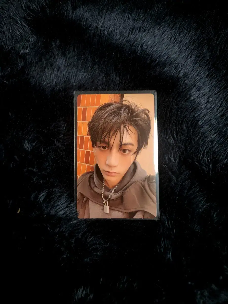 thumbnail-0